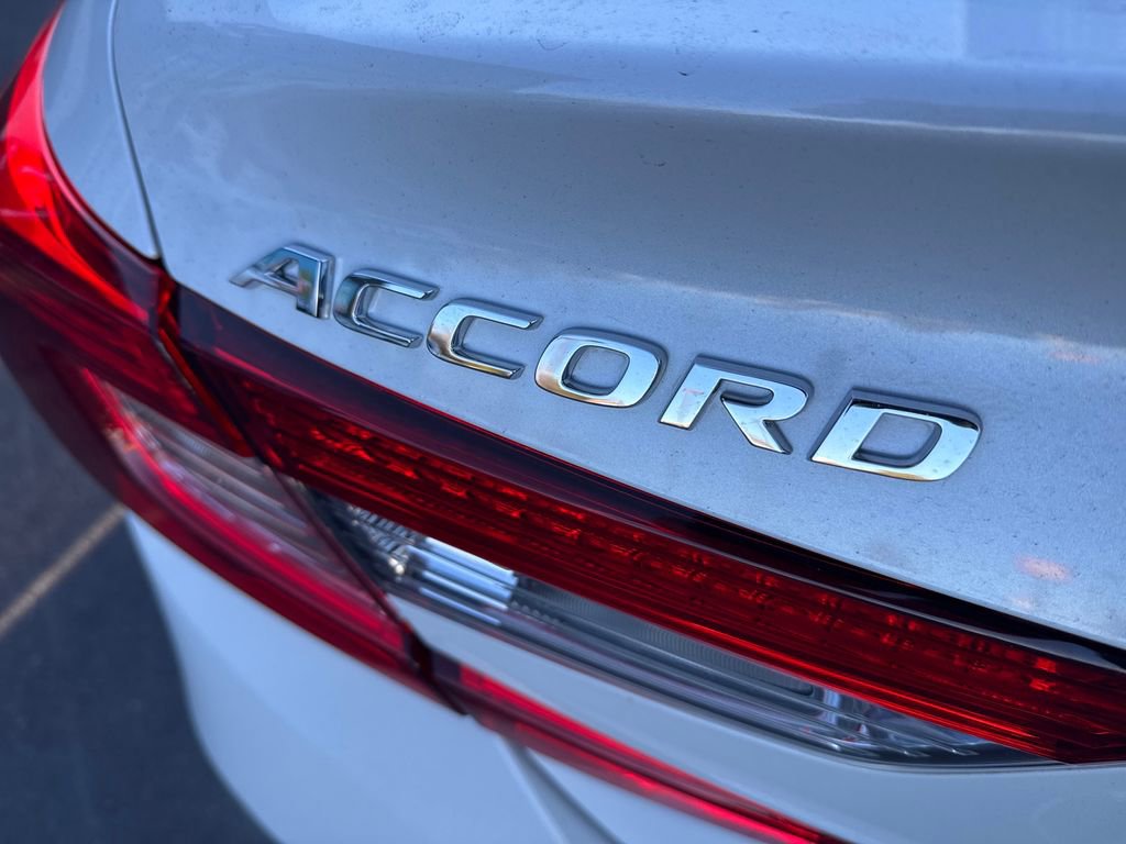 Used 2020 Honda Accord Touring image 30