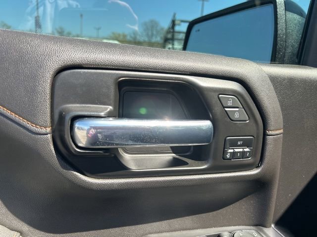 Used 2022 GMC Sierra 1500 AT4 w/ AT4 Premium Package image 12