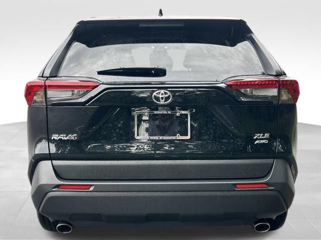 Certified 2025 Toyota RAV4 XLE AWD/4WD image 4