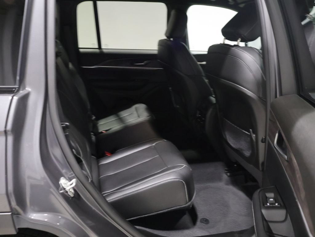 Certified 2024 Jeep Grand Cherokee Limited AWD/4WD image 20