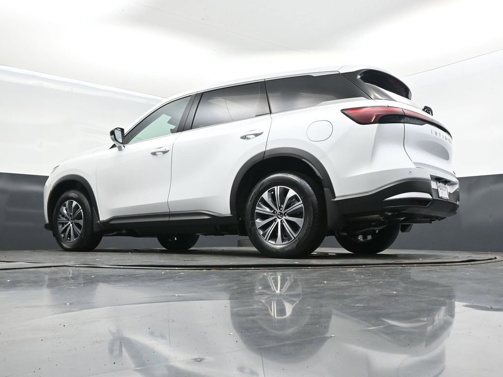 Used 2026 INFINITI QX60 Pure w/ Cargo Package FWD image 41