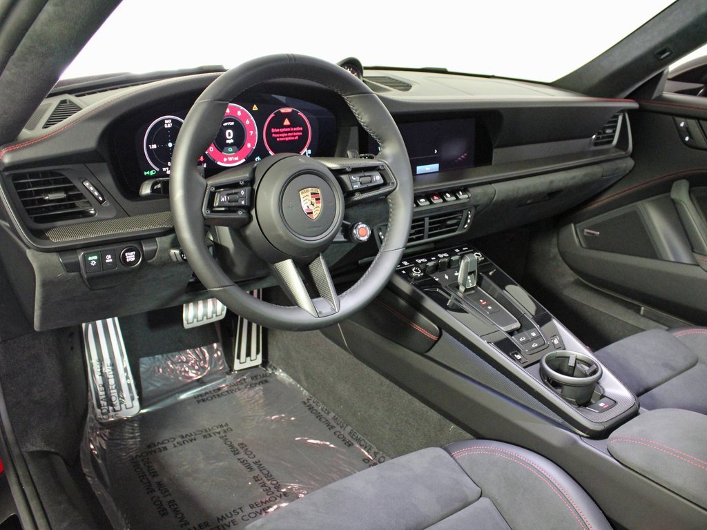 Used 2025 Porsche 911 Carrera 4 GTS image 4