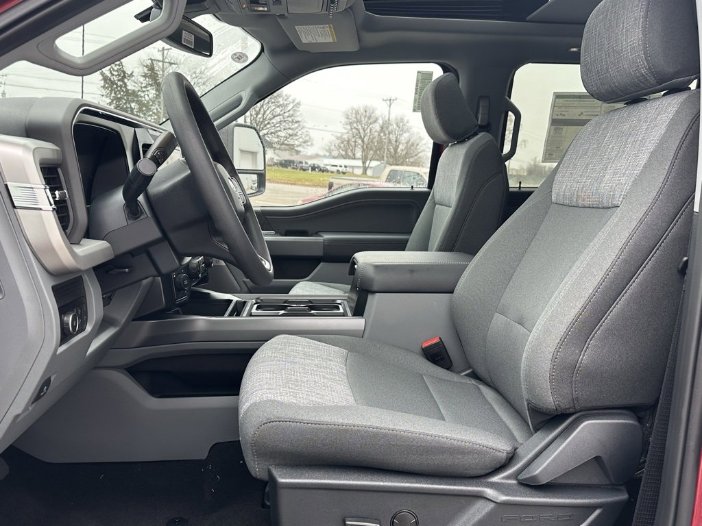 New 2026 Ford F250 XLT w/ XLT Premium Package image 9