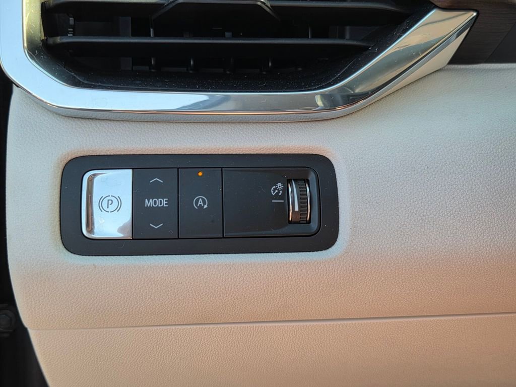 Used 2024 GMC Acadia Denali w/ Super Cruise Package image 30