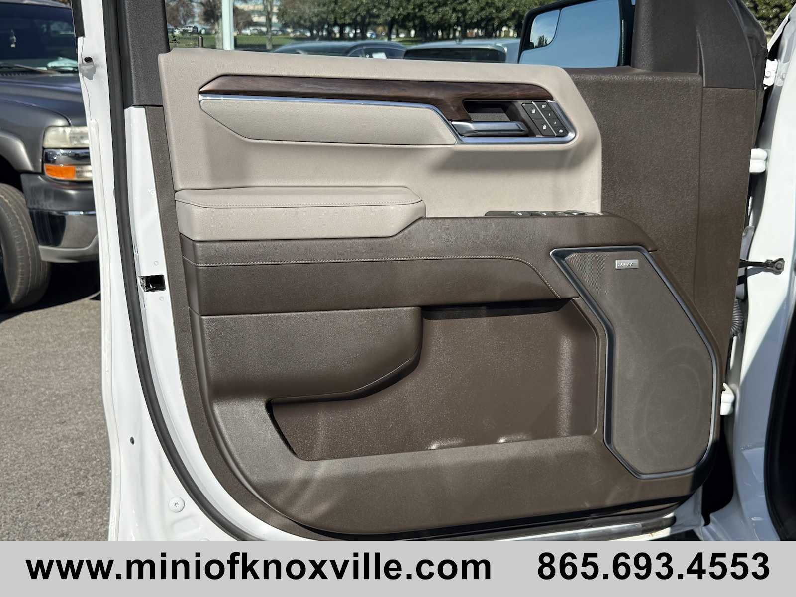 Used 2023 GMC Sierra 1500 SLT w/ SLT Premium Package image 12