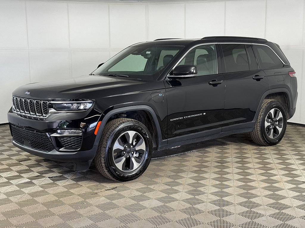 Used 2024 Jeep Grand Cherokee Limited 4xe AWD/4WD image 11