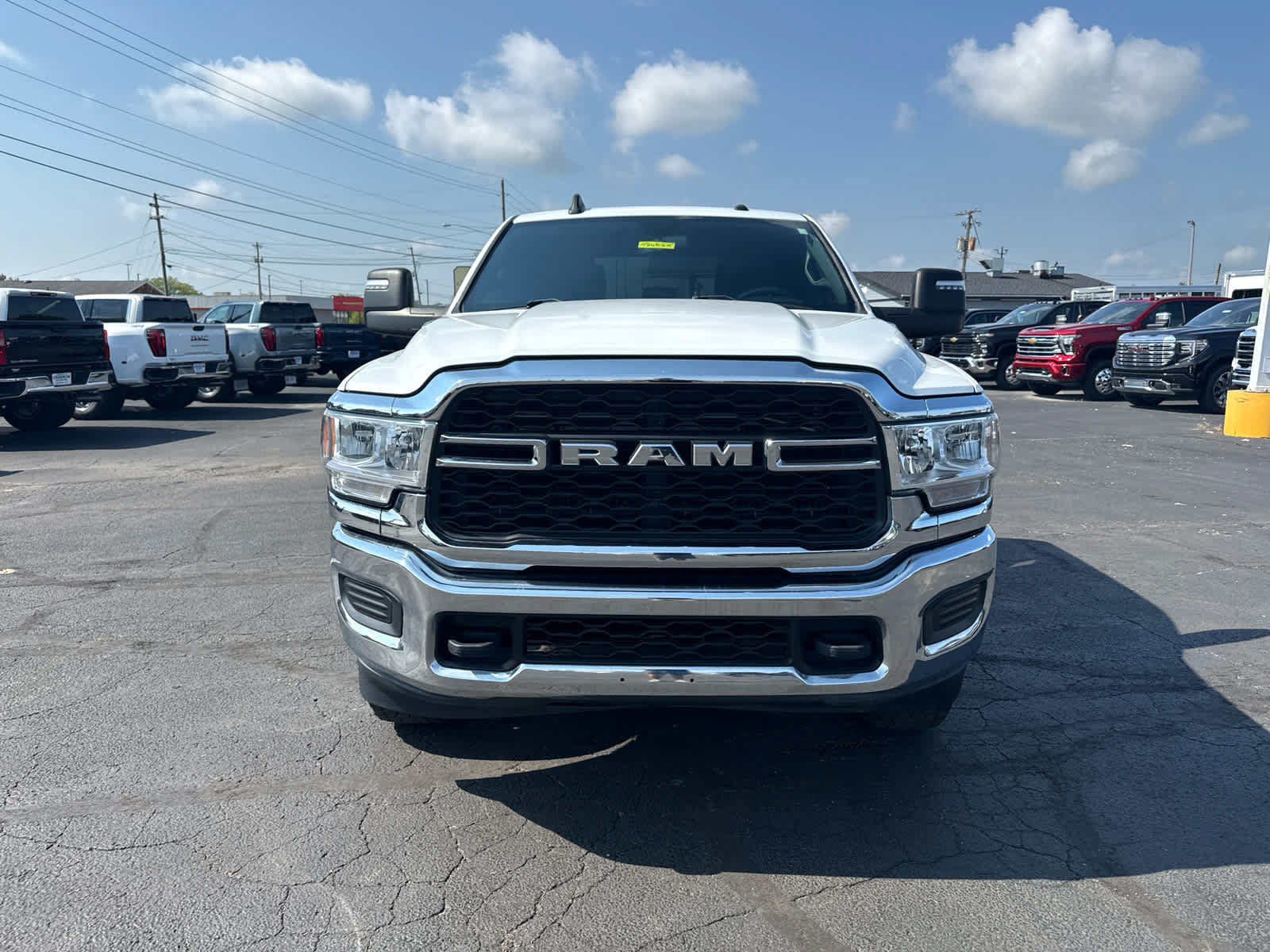 Used 2023 RAM 2500 Tradesman w/ Chrome Appearance Group AWD/4WD image 8