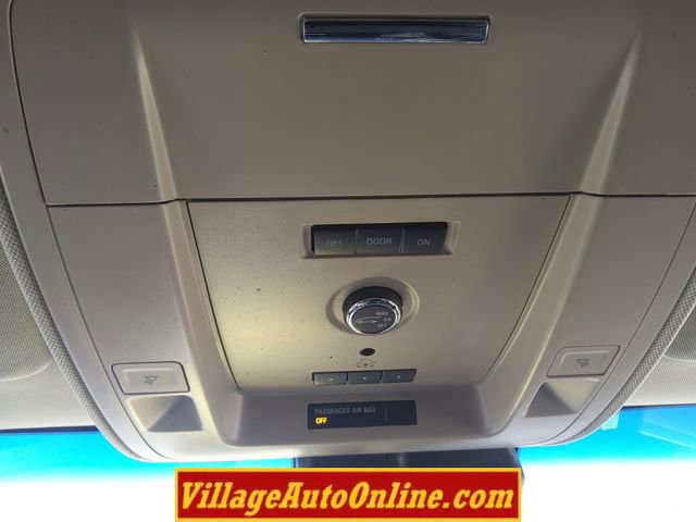 Used 2017 GMC Yukon XL SLT AWD/4WD image 42