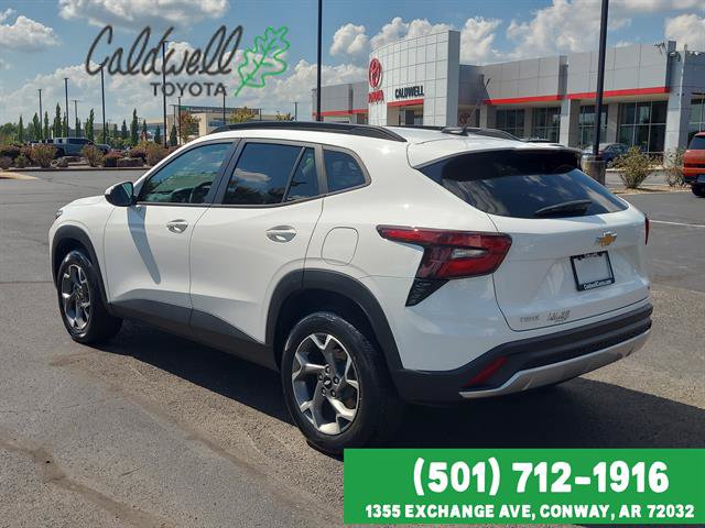 Used 2024 Chevrolet Trax LT w/ Driver Confidence Package FWD image 7