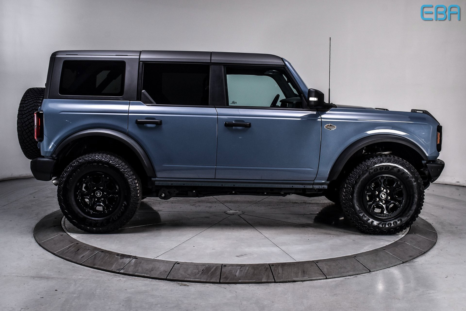 Used 2023 Ford Bronco Wildtrak image 7