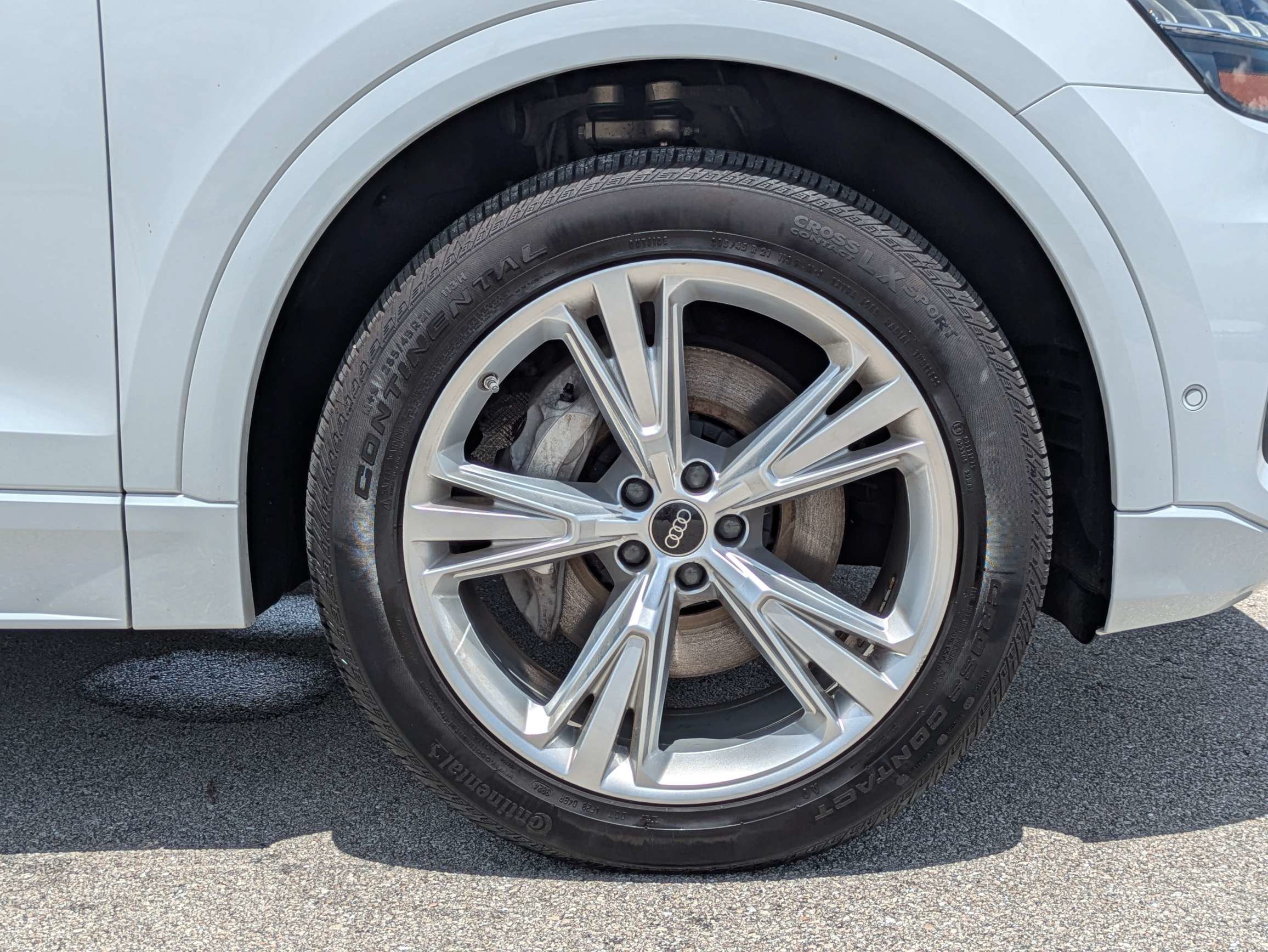 Used 2023 Audi Q8 Premium AWD/4WD image 12