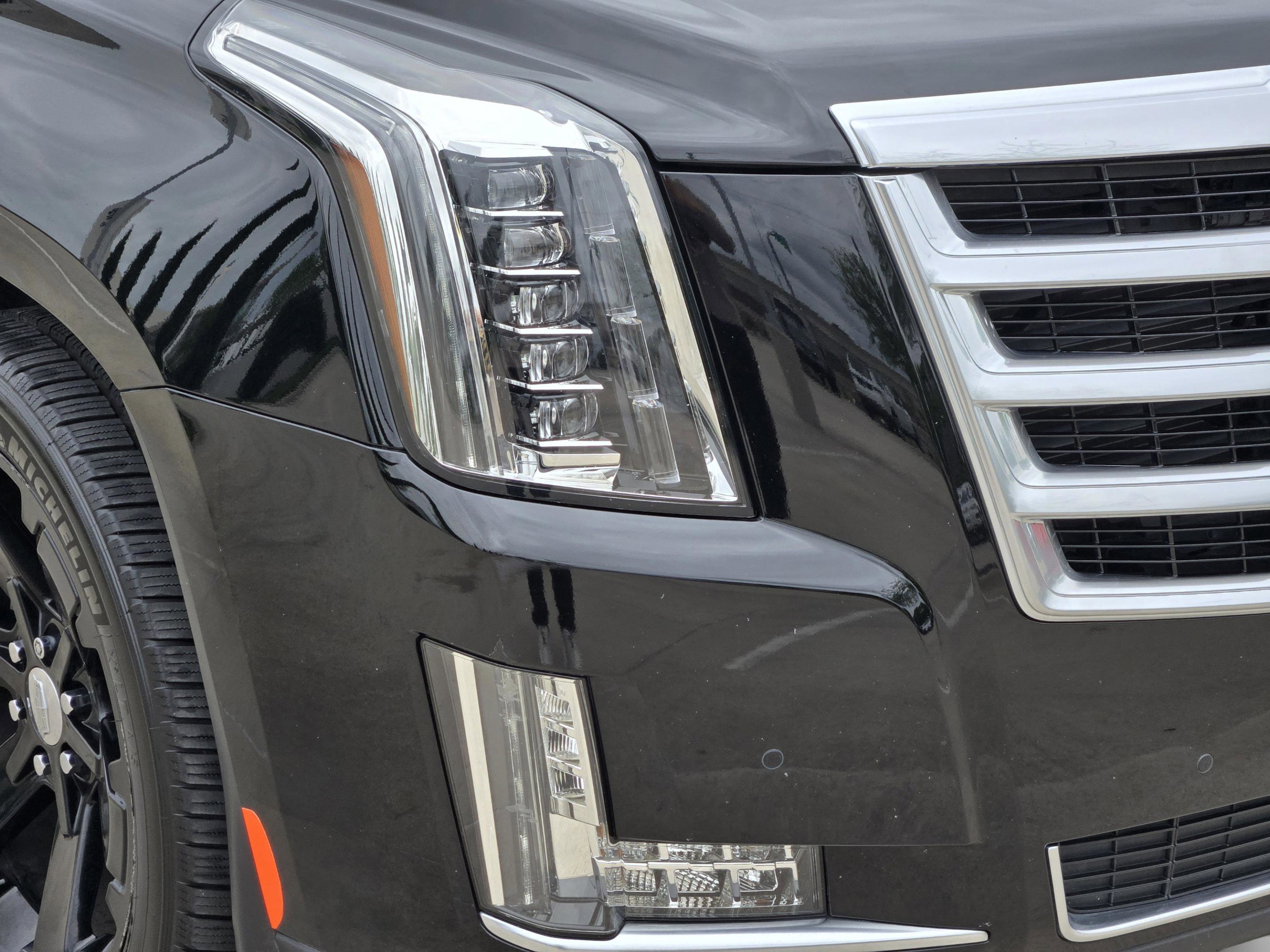 Used 2016 Cadillac Escalade Premium image 34