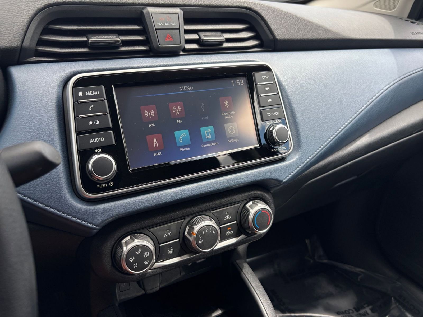 Used 2025 Nissan Versa SV FWD image 20