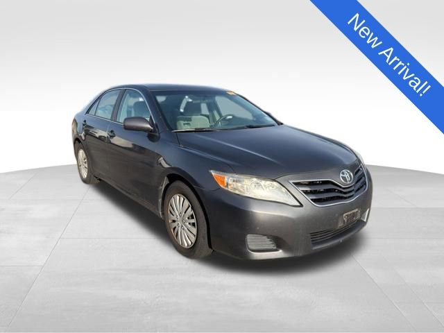 Used 2010 Toyota Camry FWD image 1