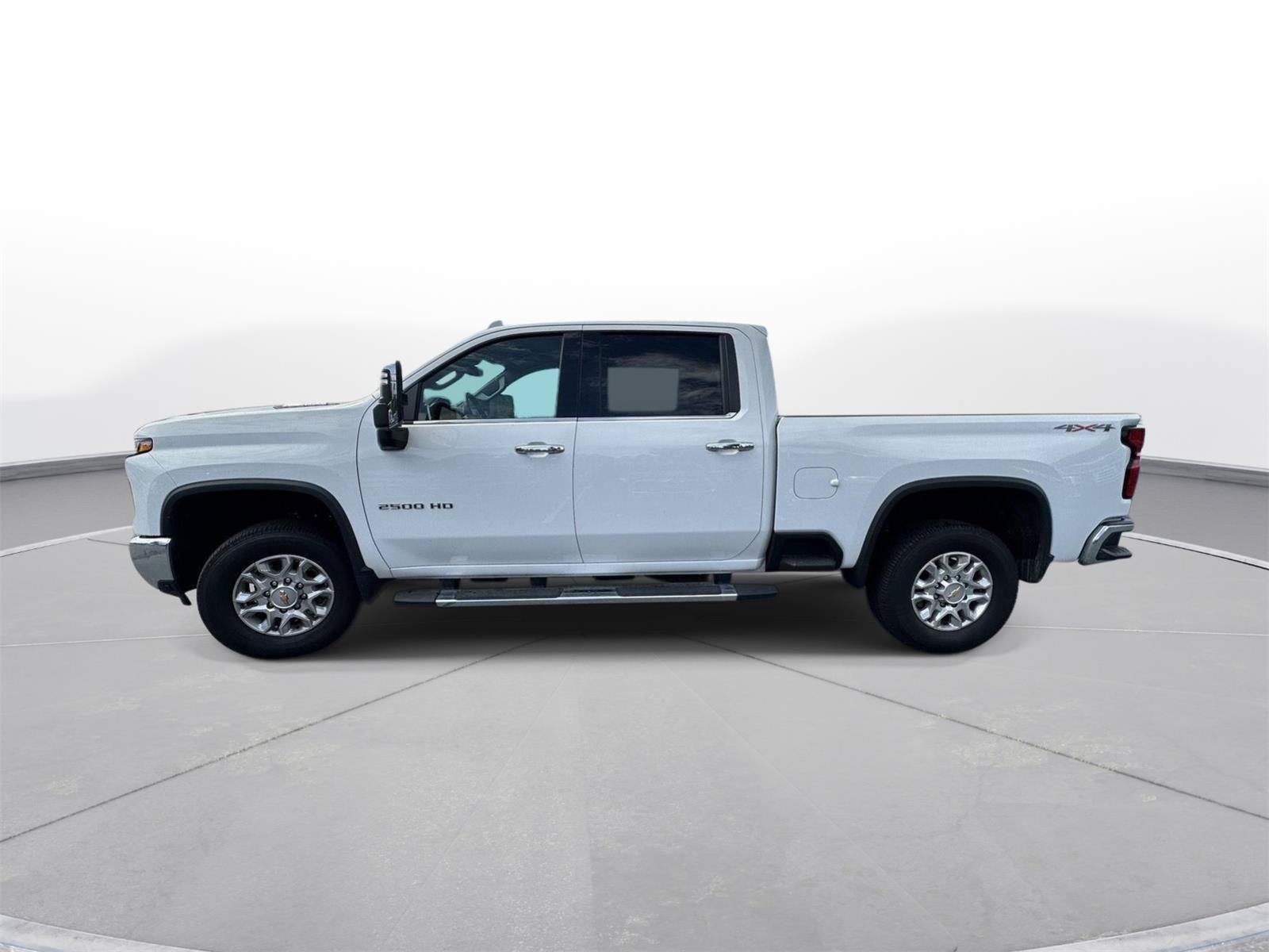 Used 2026 Chevrolet Silverado 2500 LTZ AWD/4WD image 9
