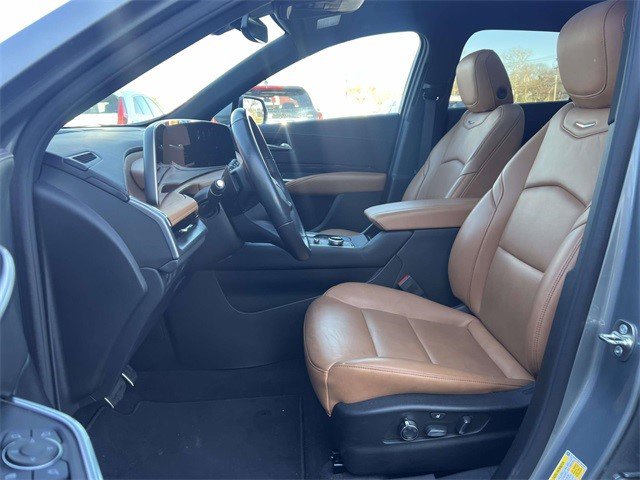 Certified 2024 Cadillac XT4 Sport image 5