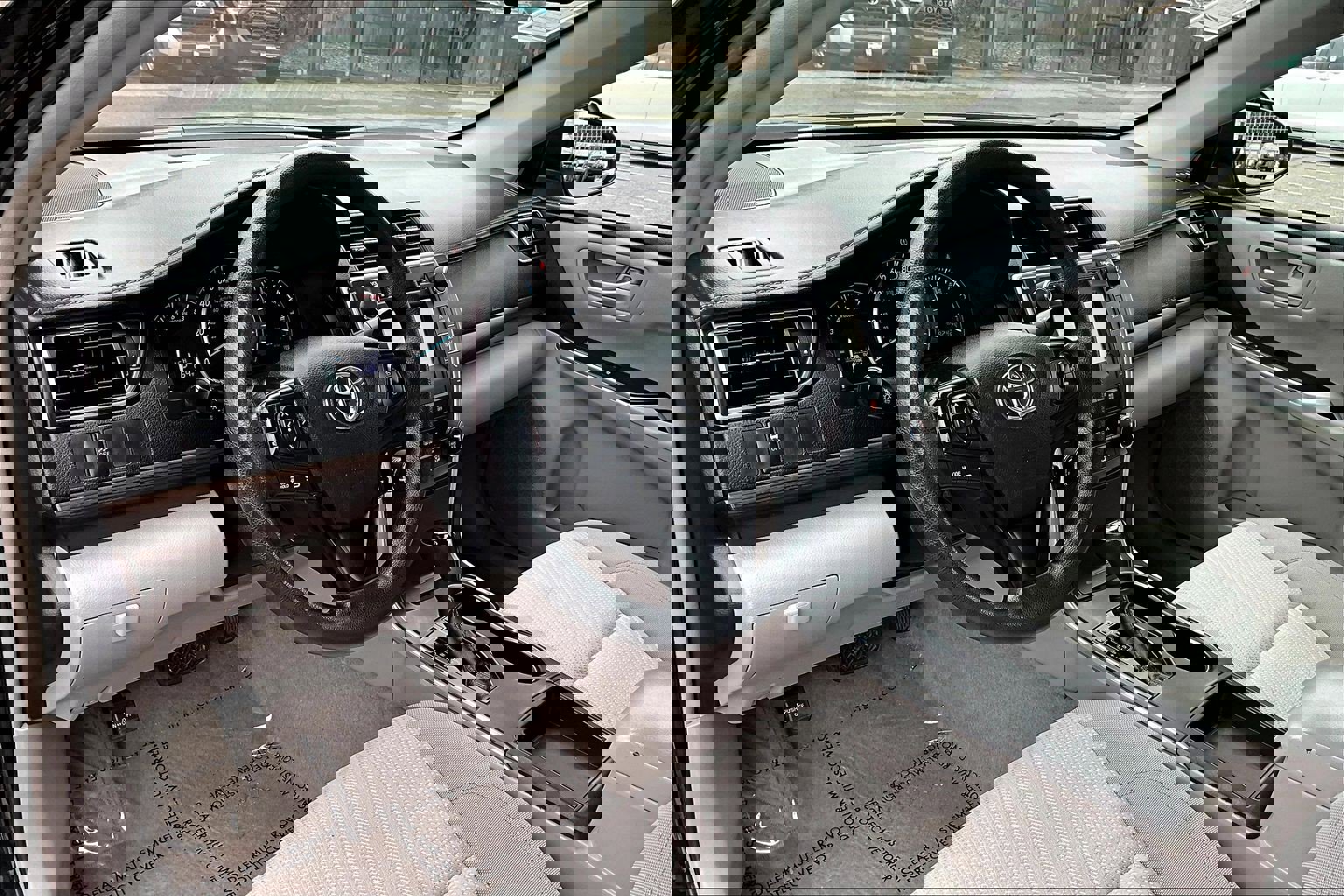 Used 2015 Toyota Camry LE image 13