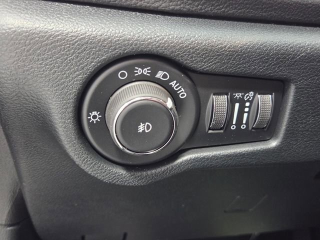 New 2026 Chrysler Pacifica Select image 29