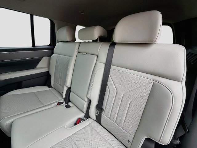 New 2027 Hyundai Santa Fe SEL AWD/4WD image 17