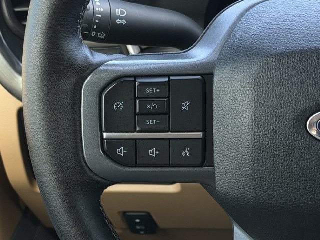 Used 2025 Ford F250 Lariat AWD/4WD image 13