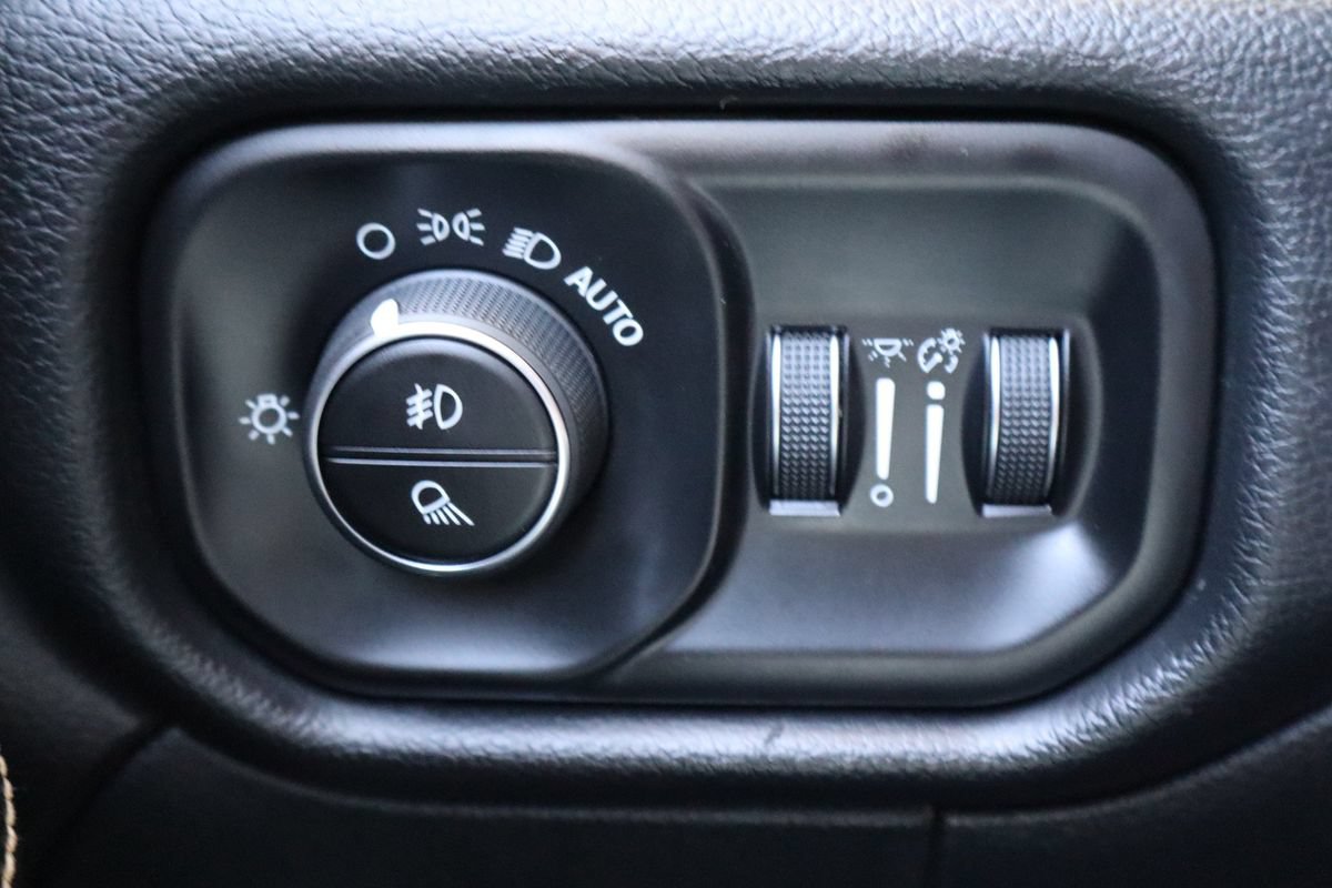 Used 2020 RAM 3500 Laramie AWD/4WD image 28