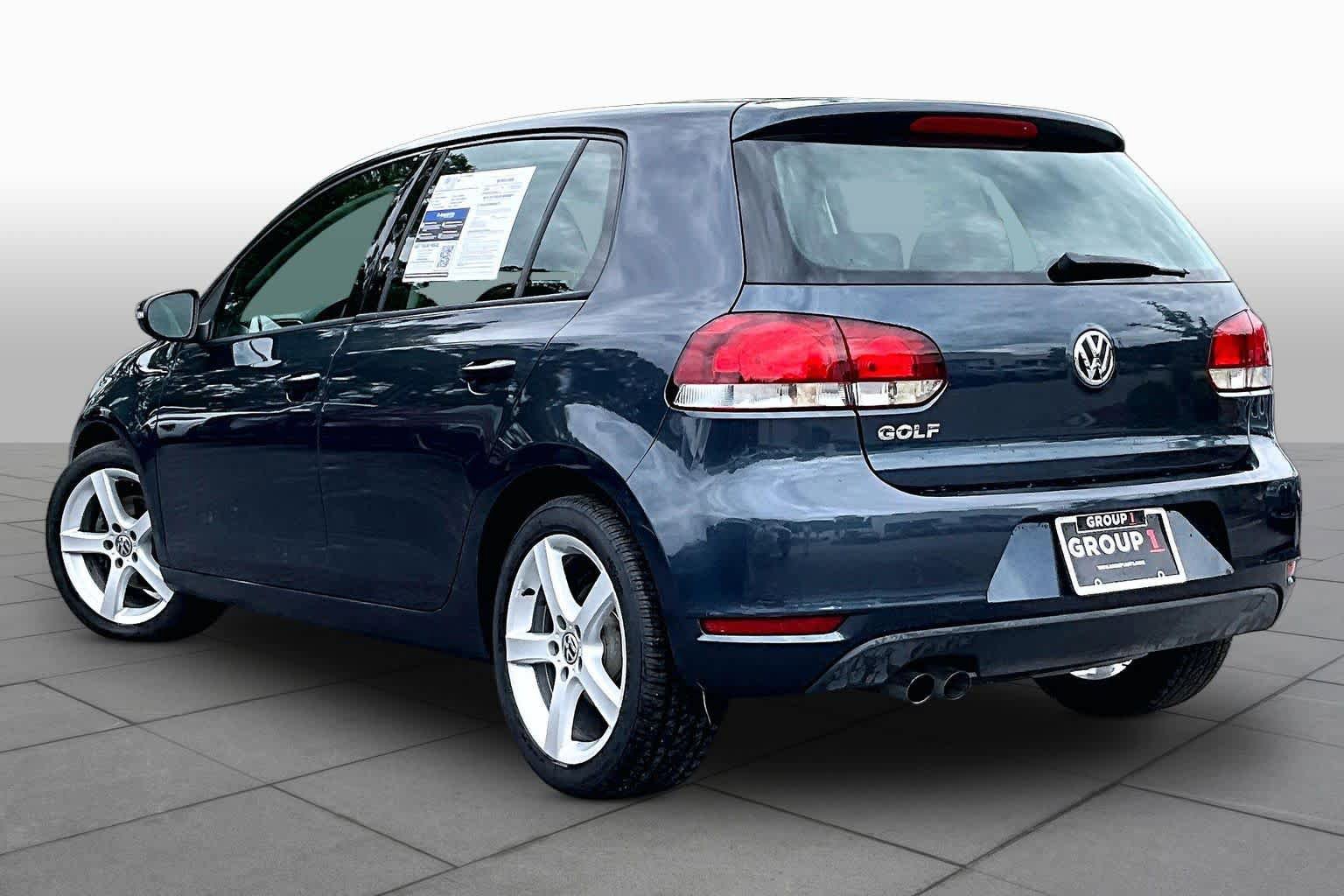 Used 2012 Volkswagen Golf 4-Door FWD image 12