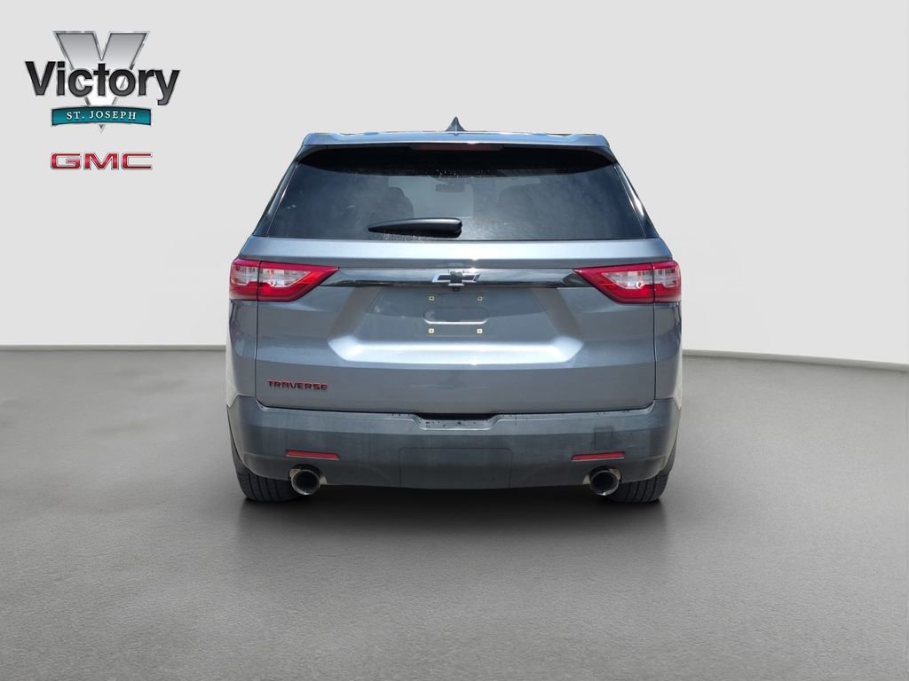 Used 2019 Chevrolet Traverse LS w/ LPO, Blackout Package FWD image 16