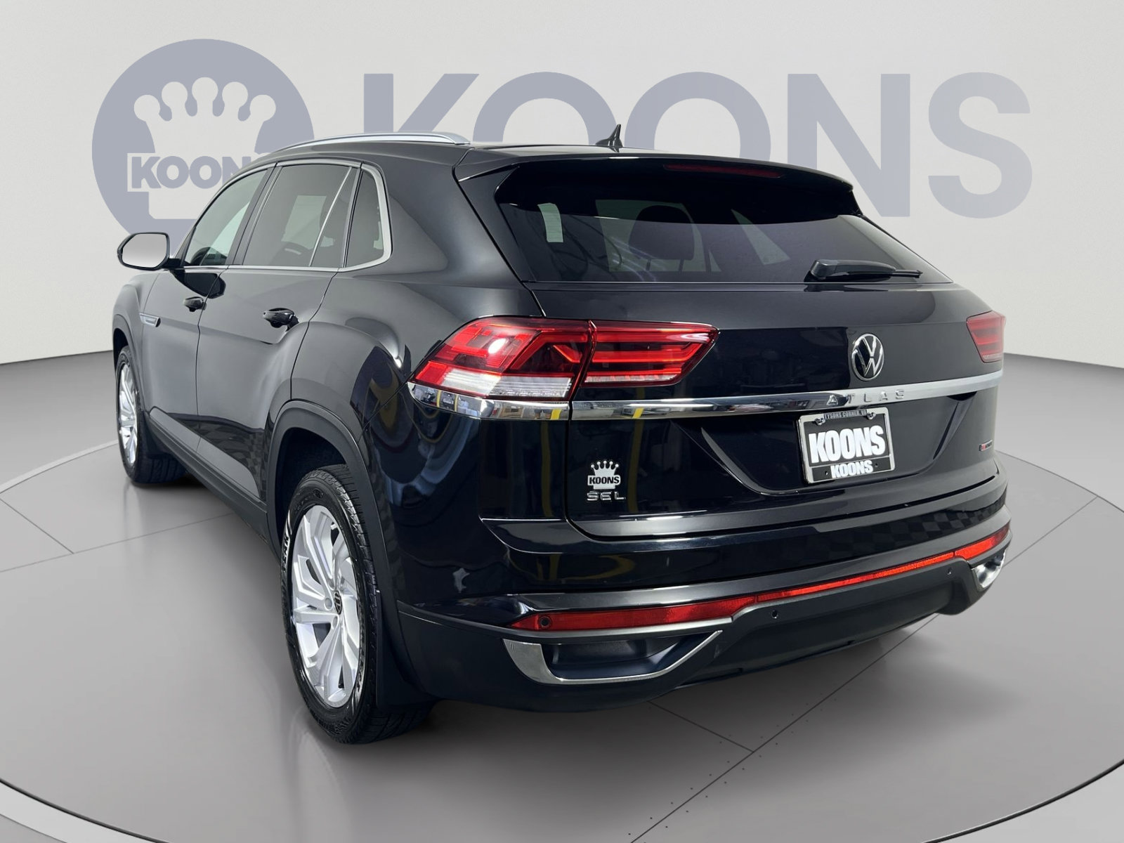 Used 2021 Volkswagen Atlas Cross Sport SEL AWD/4WD image 4