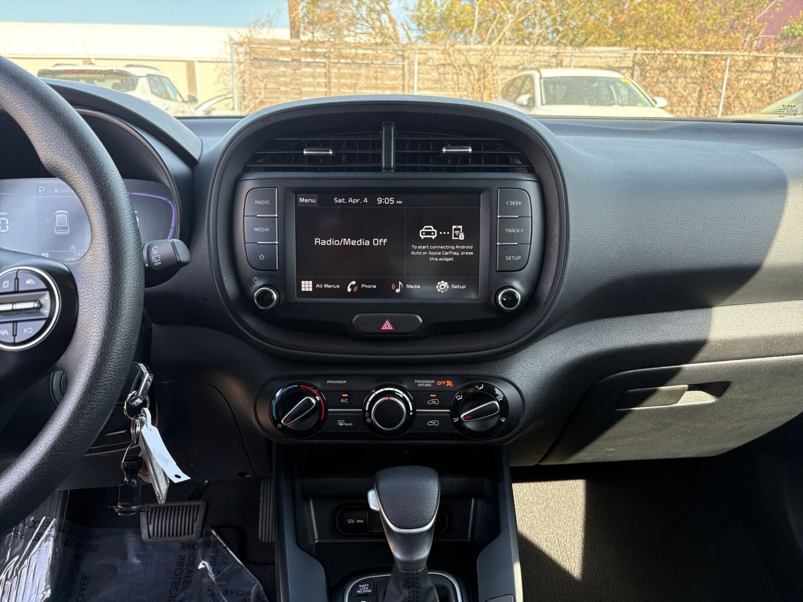 Used 2025 Kia Soul LX w/ LX Technology Package image 17