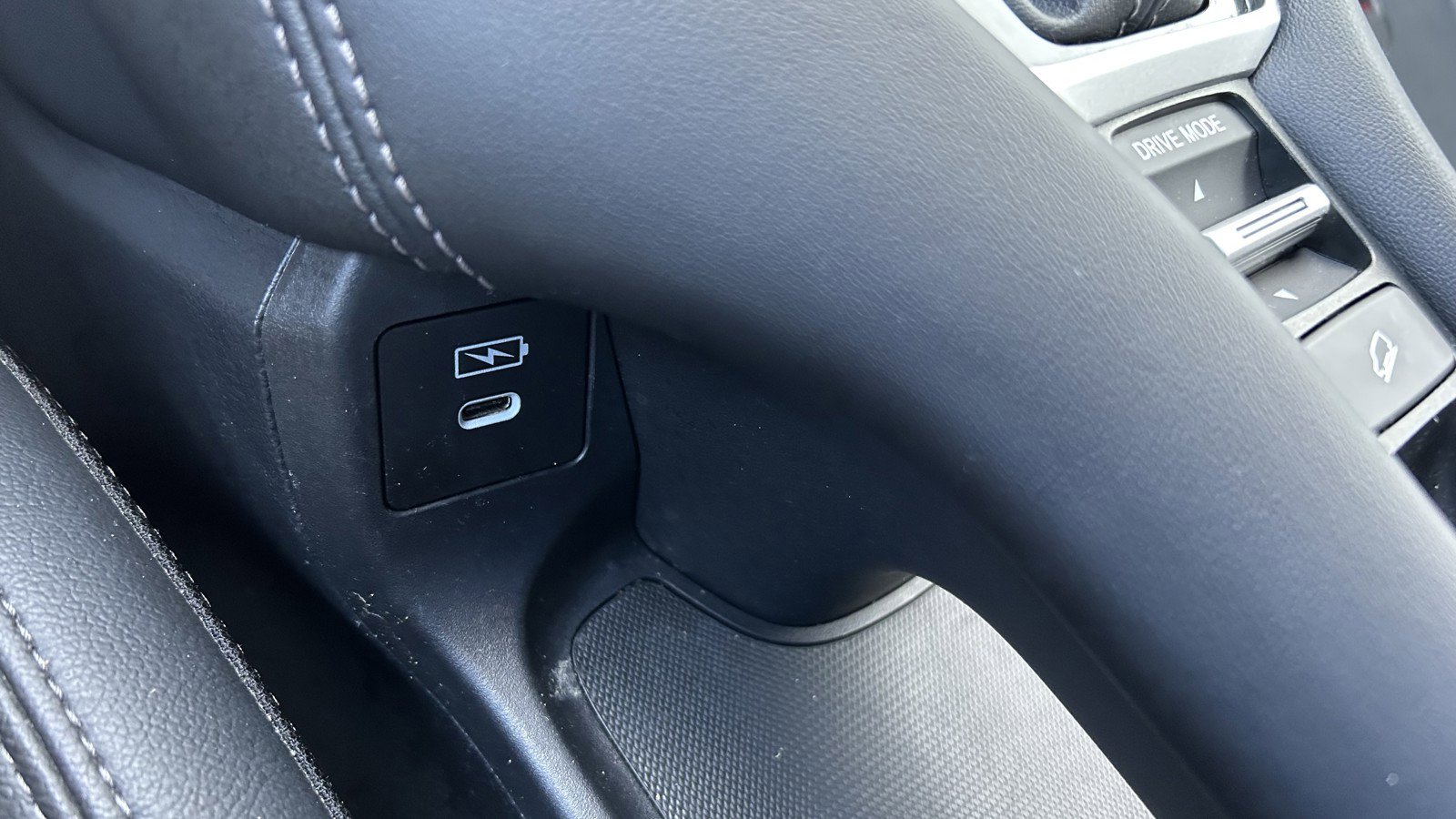 Used 2024 Honda HR-V EX-L image 37