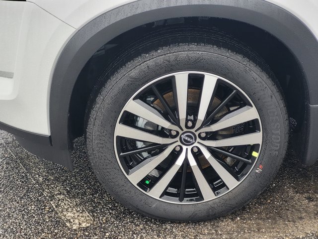 New 2025 Nissan Pathfinder Platinum w/ Cargo Package image 9