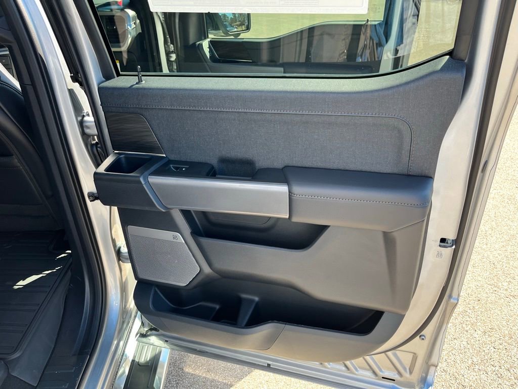 New 2026 Ford F150 Lariat w/ Equipment Group 502A High image 11