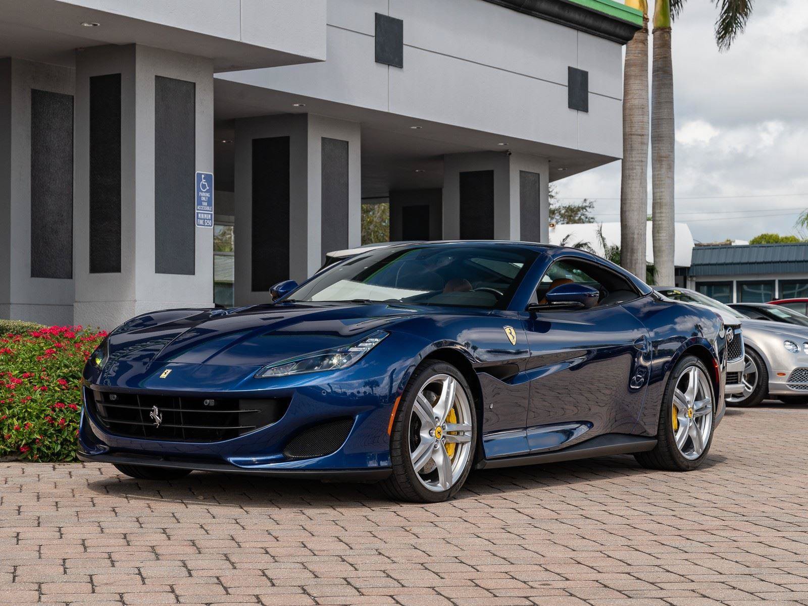 Used 2019 Ferrari Portofino RWD image 33