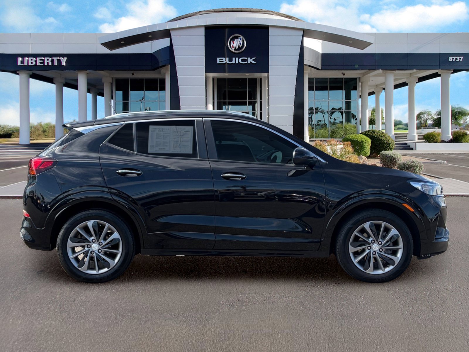 Certified 2023 Buick Encore GX Select w/ Sport Touring Package FWD image 2