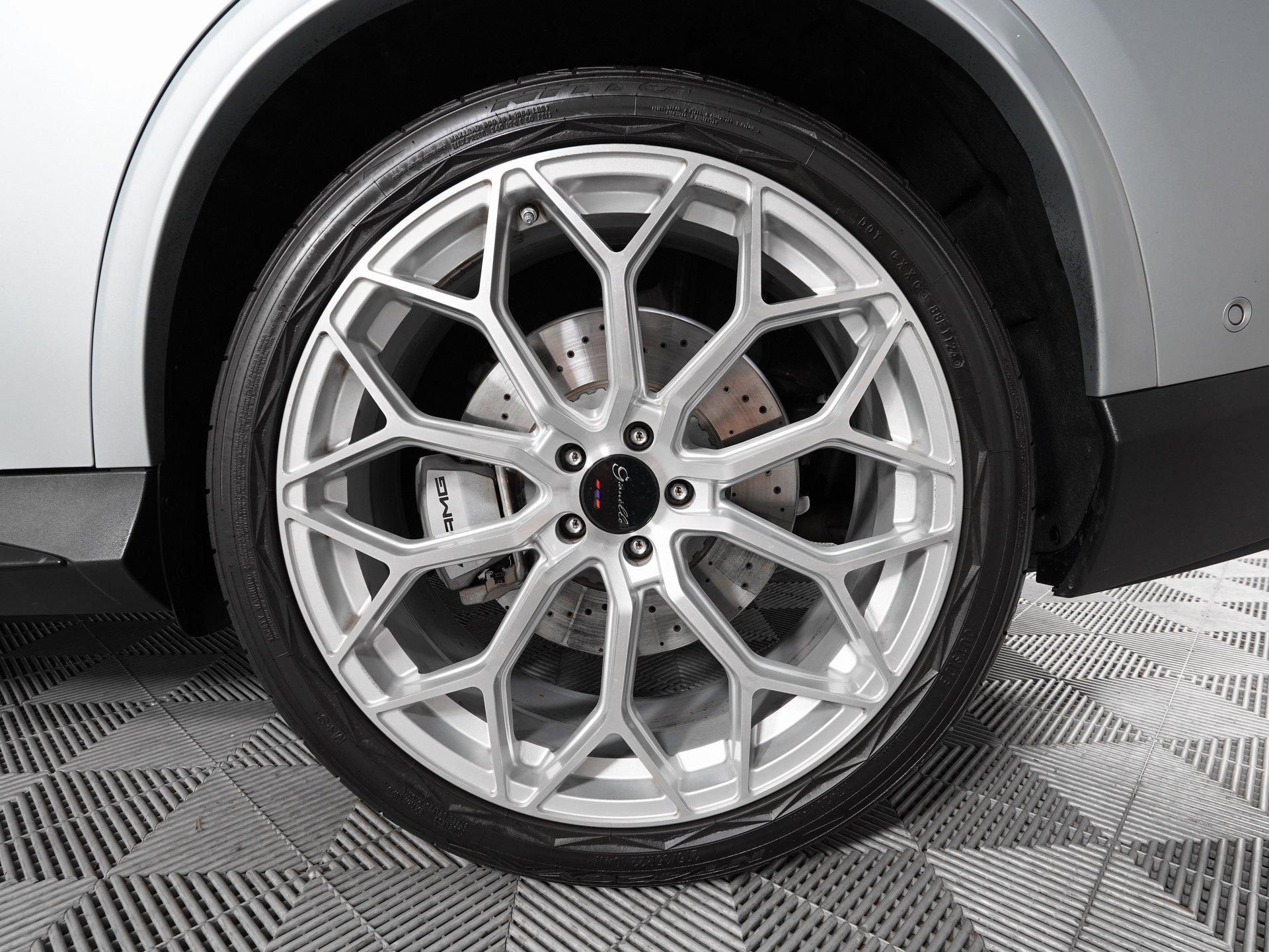 Used 2024 Mercedes-Benz GLC 43 AMG 4MATIC image 31