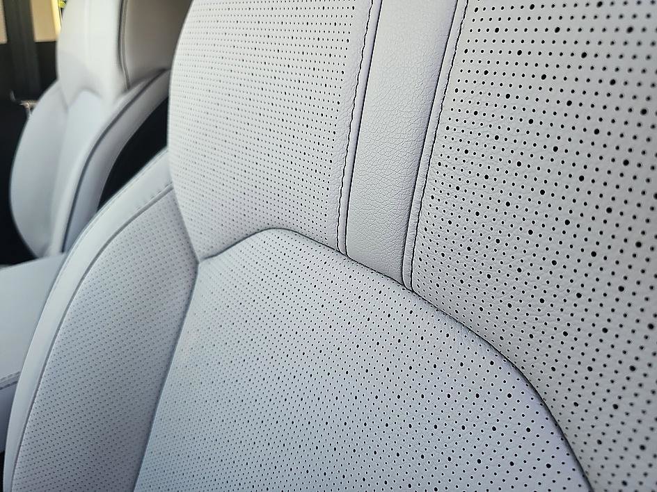 Used 2025 Honda Pilot Elite image 19
