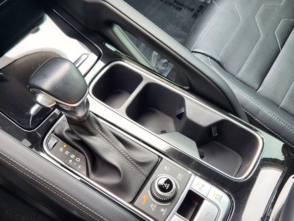 Used 2022 Kia Telluride SX w/ SX Prestige Package image 10