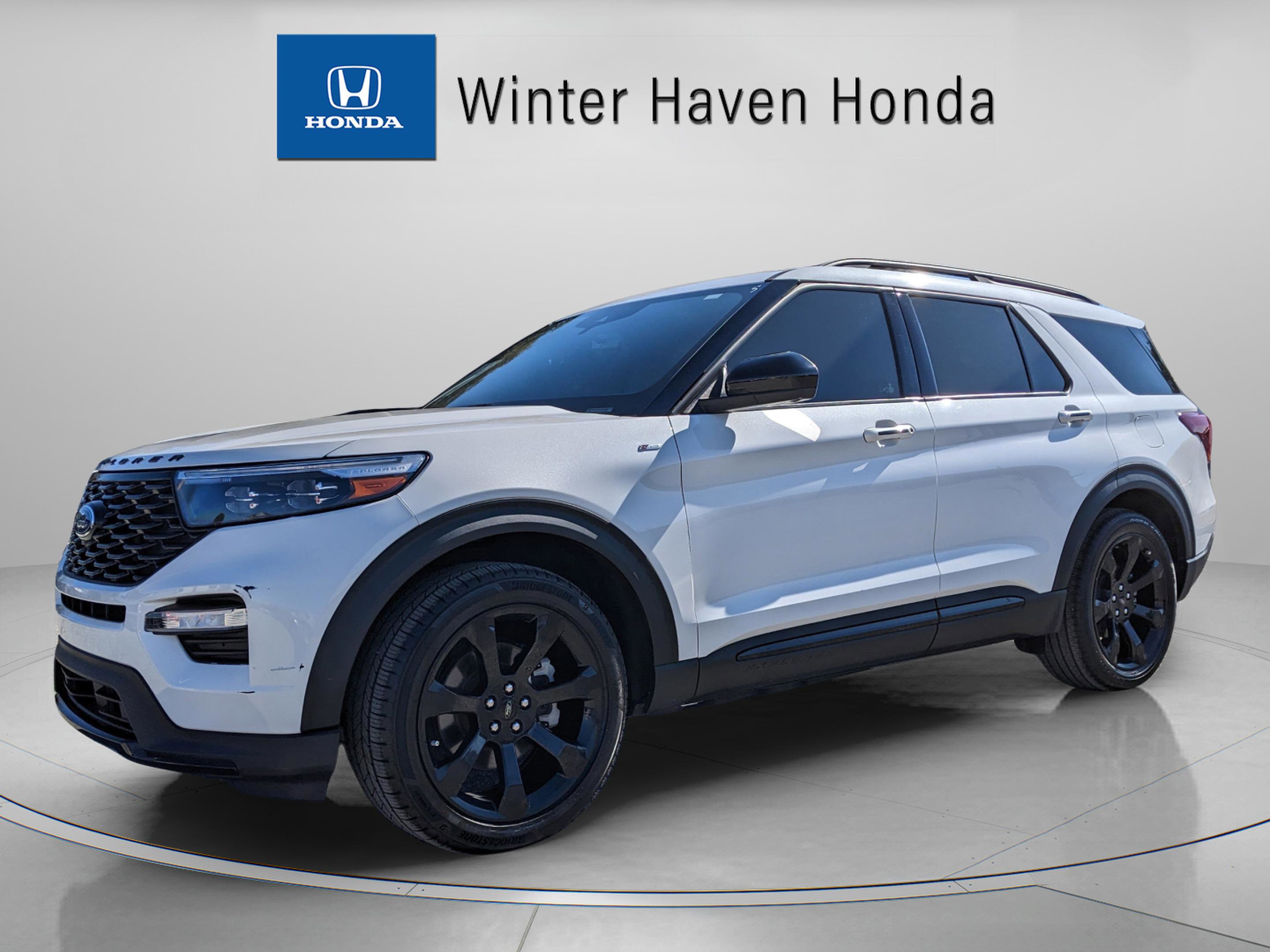 Used 2023 Ford Explorer ST-Line w/ Class IV Trailer Tow Package image 2