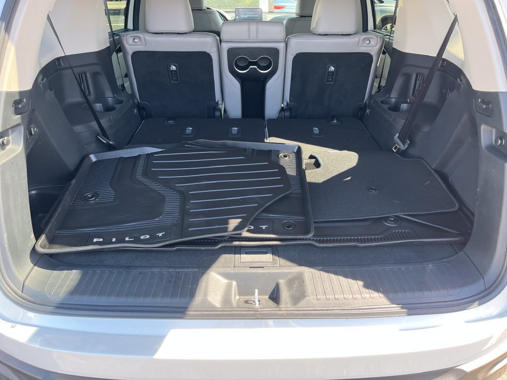 Used 2025 Honda Pilot EX-L image 18