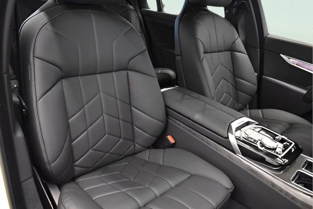 New 2026 BMW 740i xDrive AWD/4WD image 14