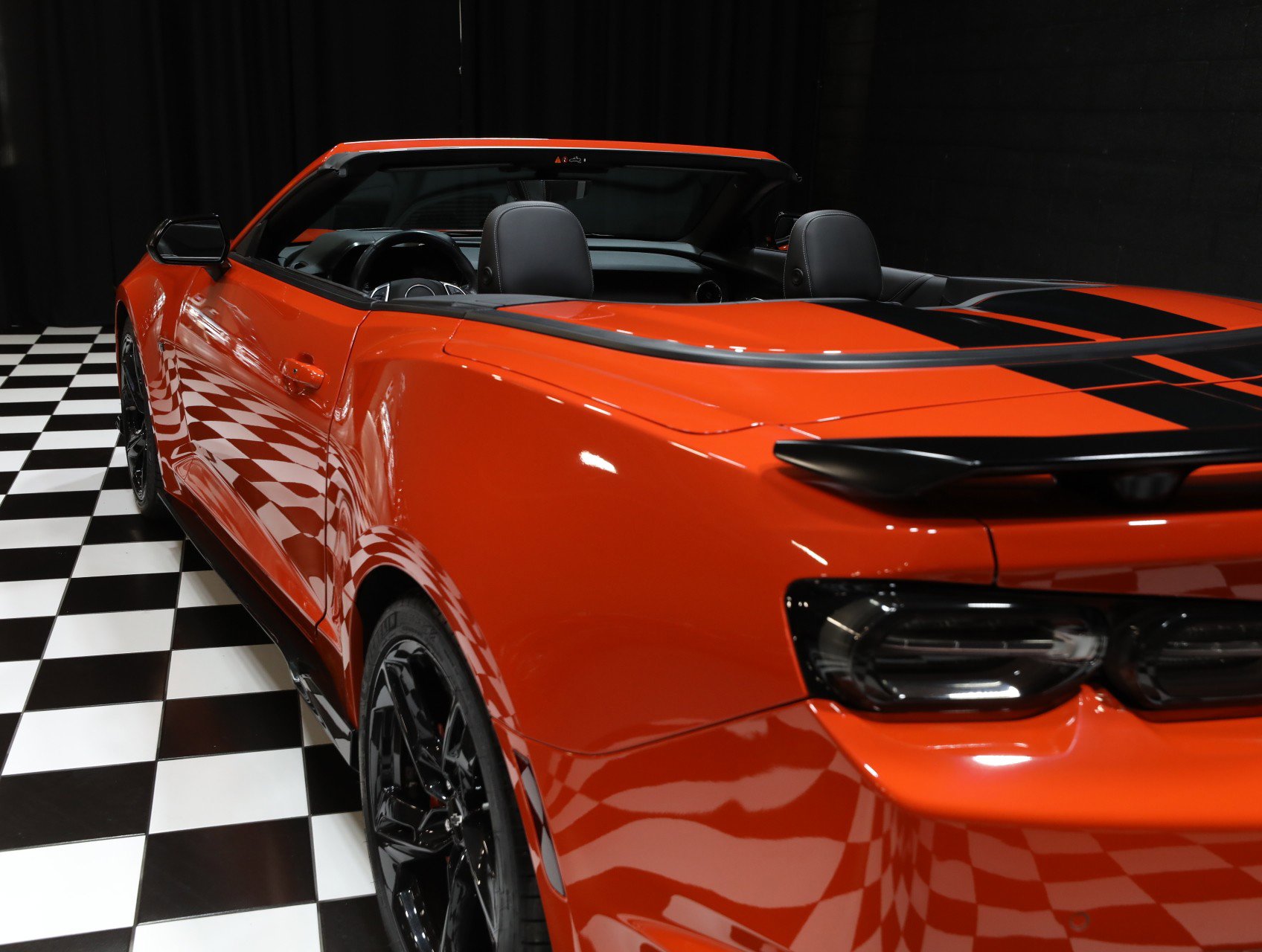 Used 2020 Chevrolet Camaro SS RWD image 39