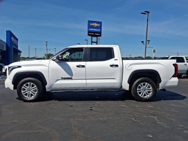 Used 2024 Toyota Tundra SR5 w/ SR5 Convenience Package AWD/4WD image 4