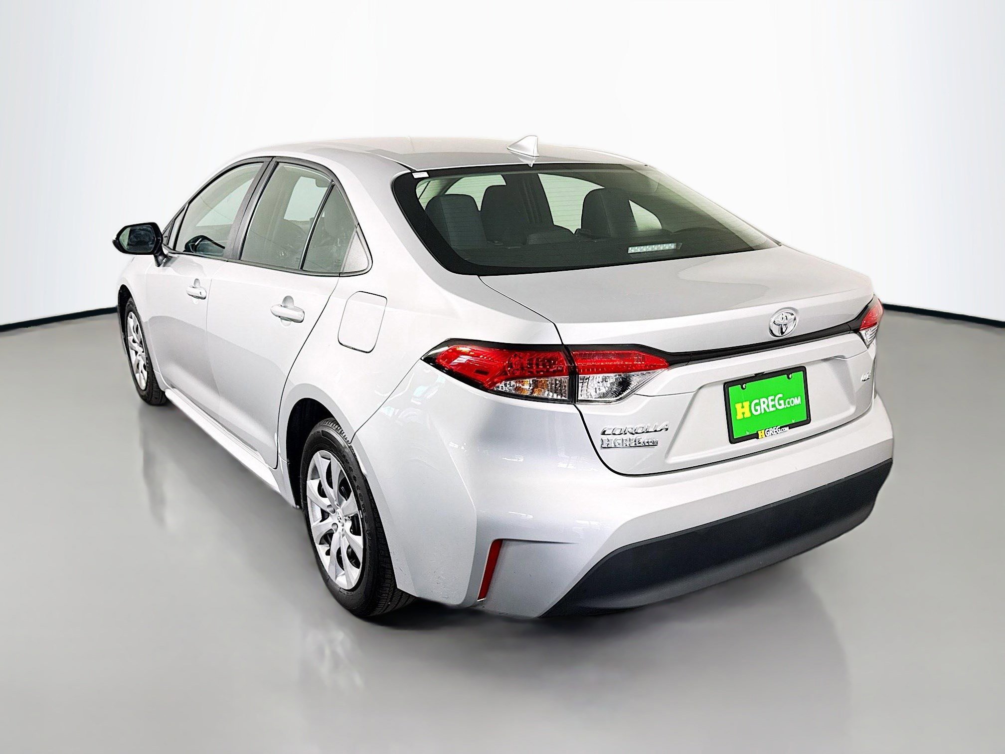 Used 2025 Toyota Corolla LE image 7