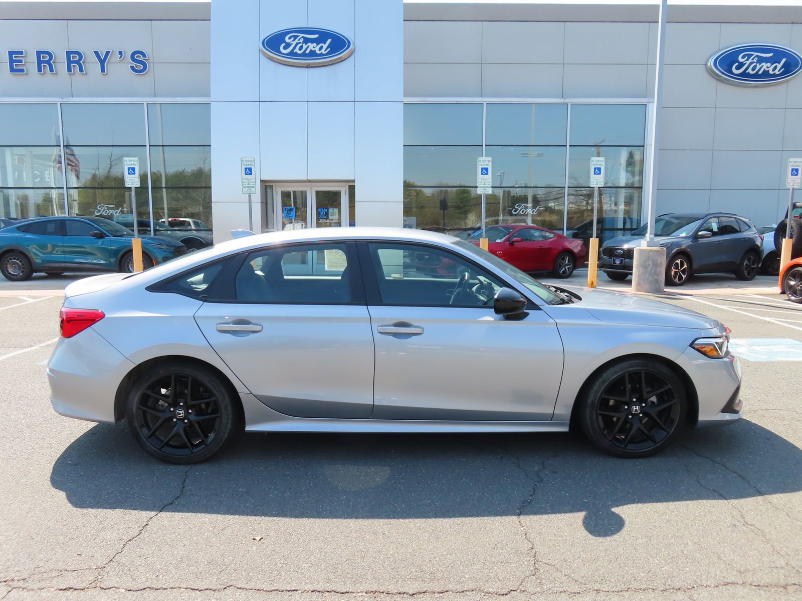 Used 2023 Honda Civic Sport image 4