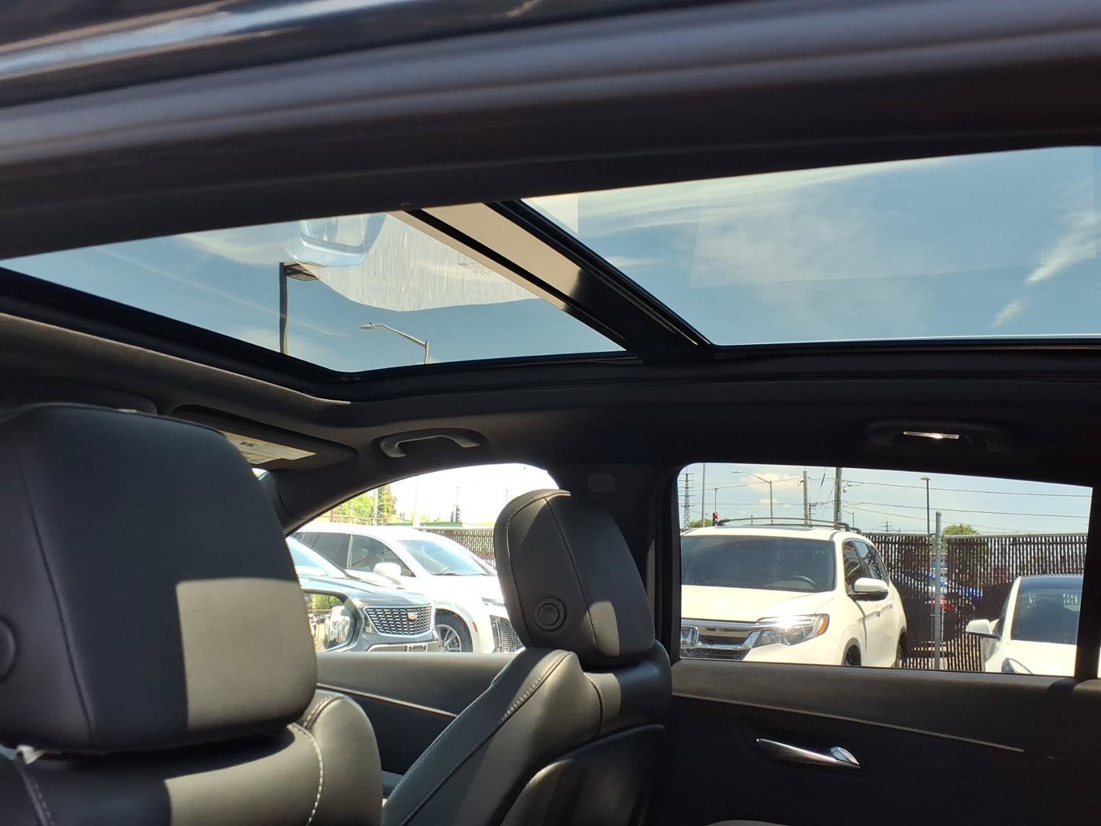 Used 2019 Cadillac XT4 Premium Luxury w/ Cold Weather Package AWD/4WD image 17