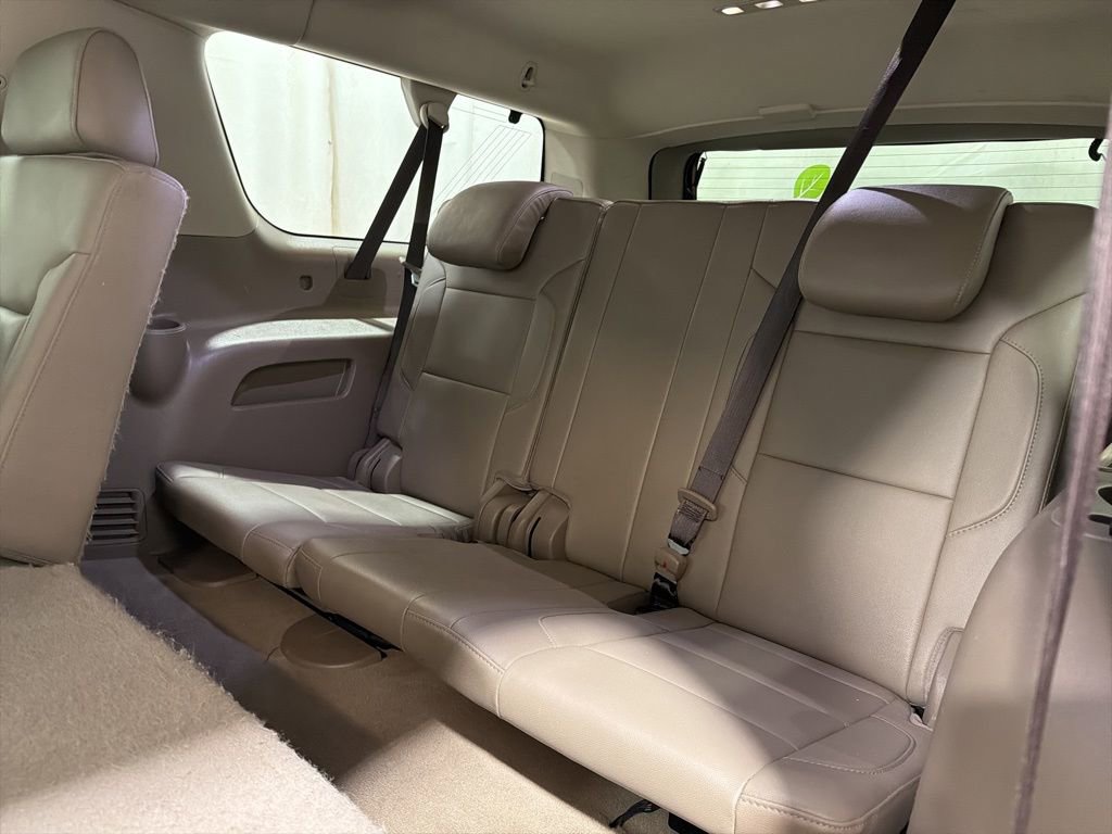 Used 2020 Chevrolet Suburban LT image 22