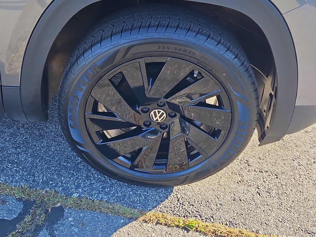 Certified 2024 Volkswagen Atlas SE AWD/4WD image 10