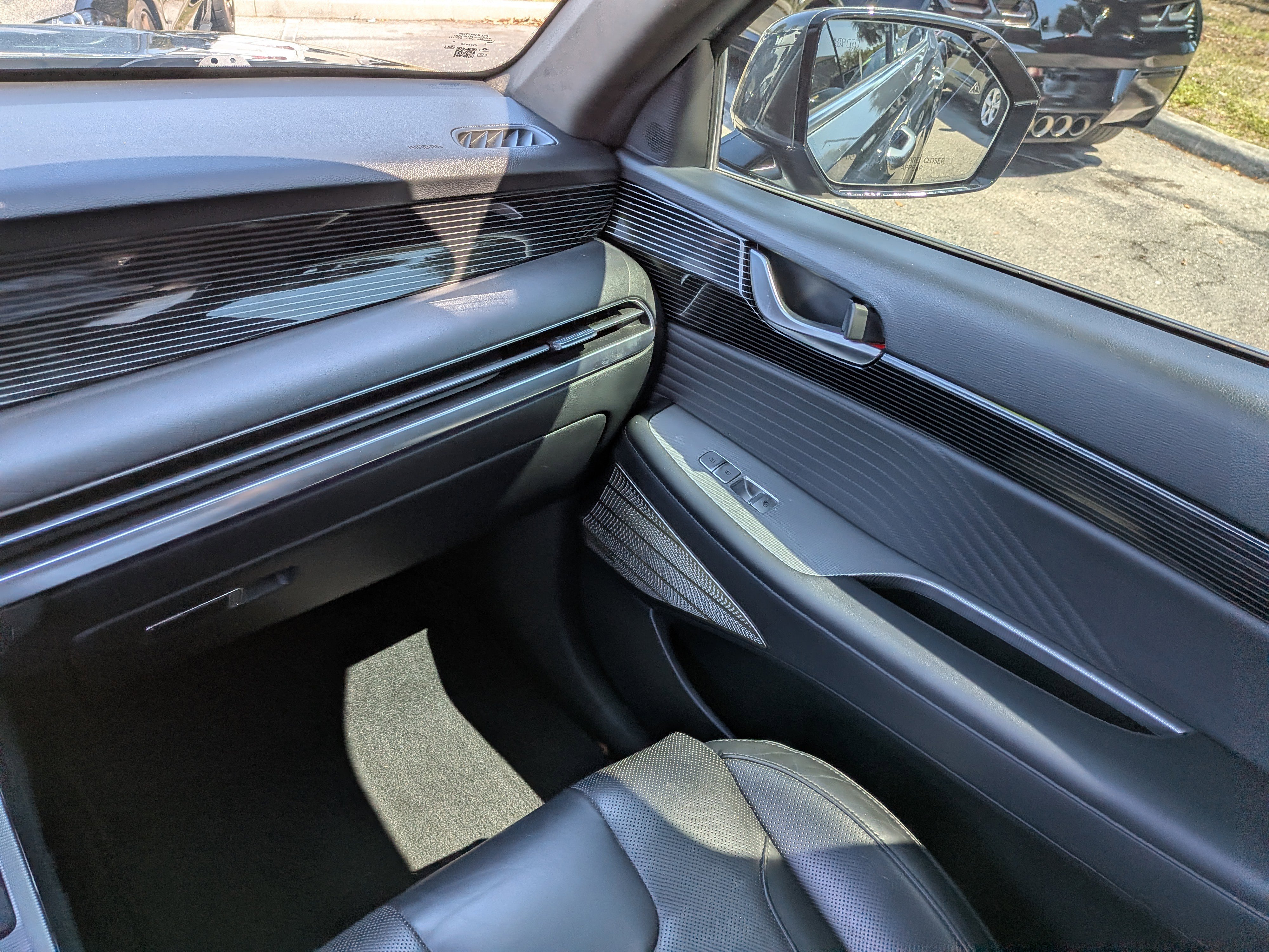 Used 2023 Hyundai Palisade Calligraphy image 20