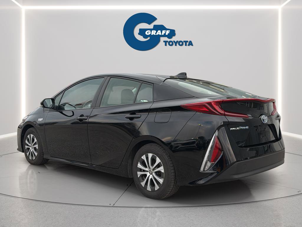 Used 2021 Toyota Prius Prime LE image 4