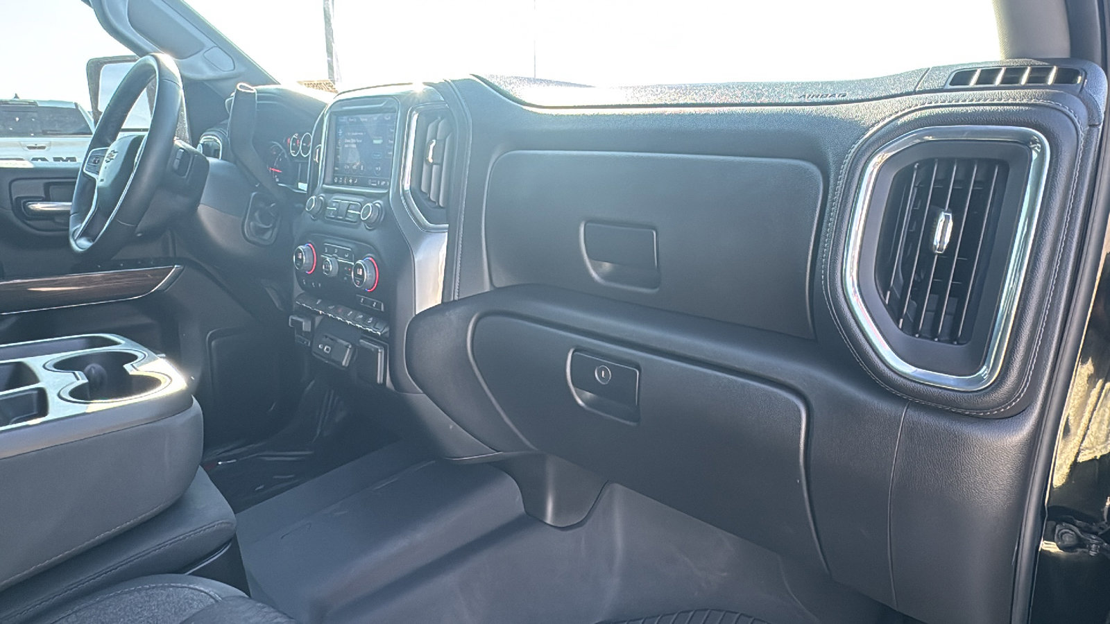 Used 2023 Chevrolet Silverado 2500 LT w/ Convenience Package image 27